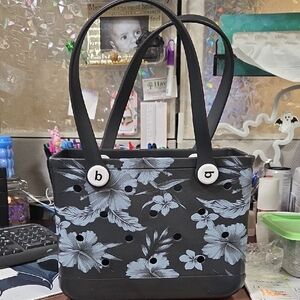 Bogg Floral Black and White Women's Bag 11x9